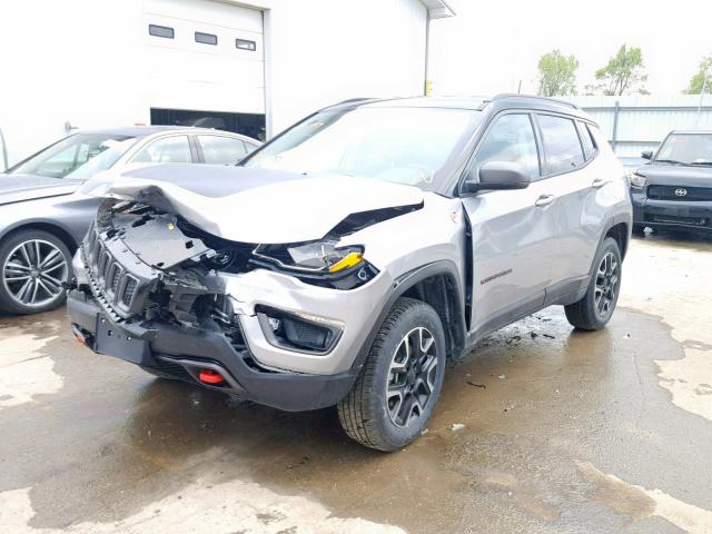 3C4NJDDB2KT722467 - 2019 JEEP COMPASS TR GRAY photo 2