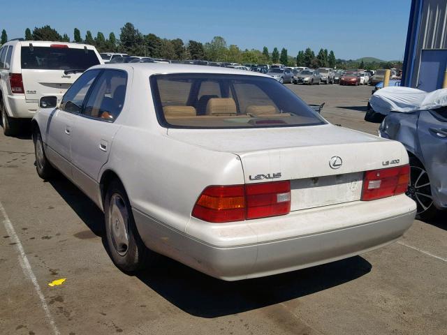 JT8BH28F7W0117524 - 1998 LEXUS LS 400 WHITE photo 3