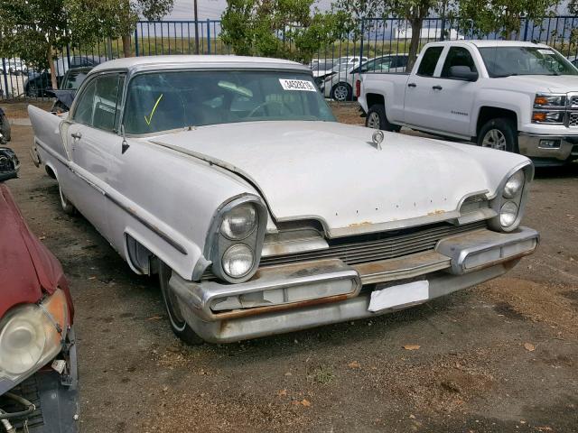 57WA43527L - 1957 LINCOLN PREMIERE WHITE photo 1