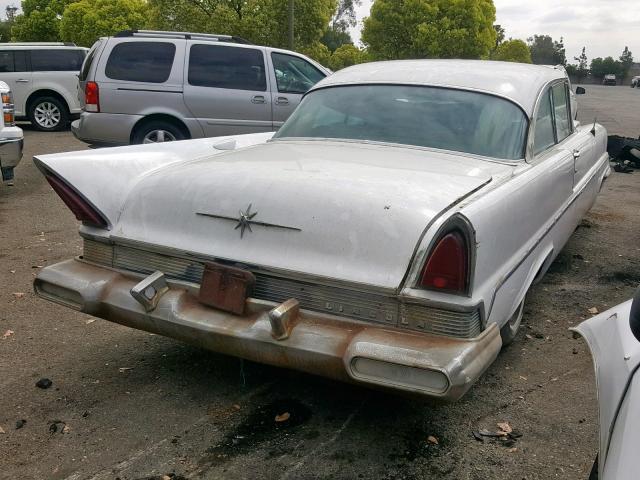 57WA43527L - 1957 LINCOLN PREMIERE WHITE photo 4