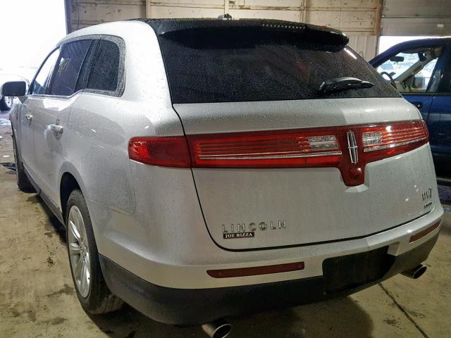 2LMHJ5AT9GBL02742 - 2016 LINCOLN MKT SILVER photo 3