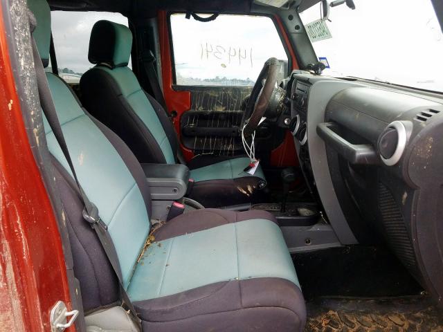 1J4GA59149L764654 - 2009 JEEP WRANGLER UNLIMITED SAHARA  ფოტო 5