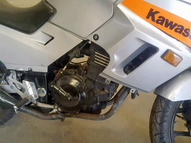 JKAEXMF1X4DA01287 - 2004 KAWASAKI EX250 F SILVER photo 7