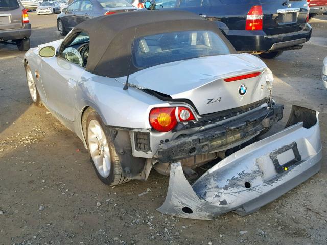 4USBT33564LR69566 - 2004 BMW Z4 2.5 SILVER photo 3