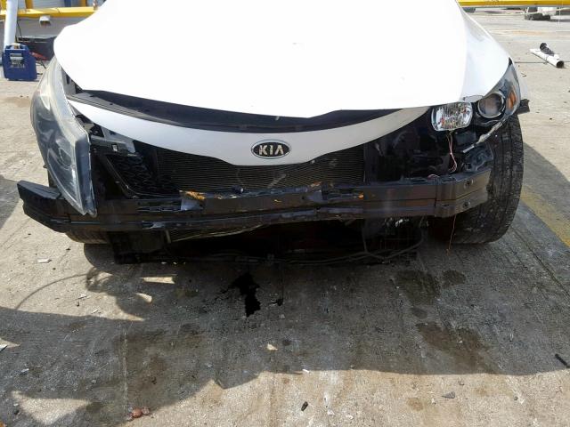 5XXGN4A77CG006223 - 2012 KIA OPTIMA EX WHITE photo 9