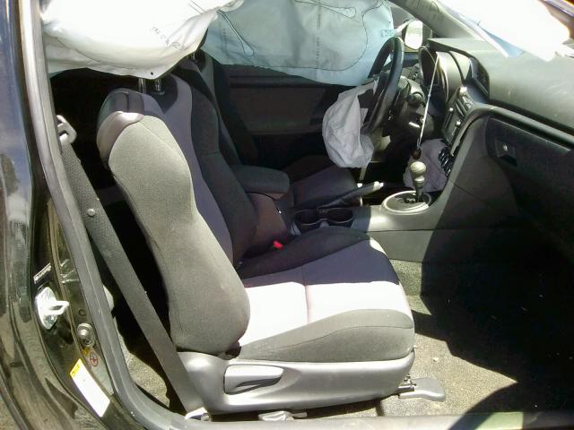 JTKJF5C75F3092246 - 2015 TOYOTA SCION TC შავი ფოტო 5