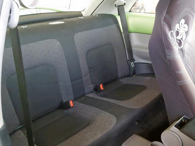3VWCP21CX1M422365 - 2001 VOLKSWAGEN NEW BEETLE Grün Foto 6