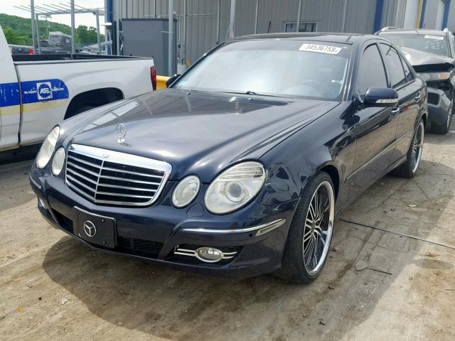 WDBUF90X27B137570 - 2007 MERCEDES-BENZ E 550 4MAT BLUE photo 2