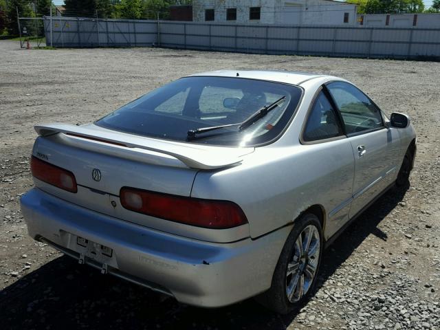 JH4DC4362YS006784 - 2000 ACURA INTEGRA GS SILVER photo 4