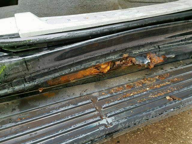 5LMFU28R14LJ10095 - 2004 LINCOLN NAVIGATOR Noir photo 9