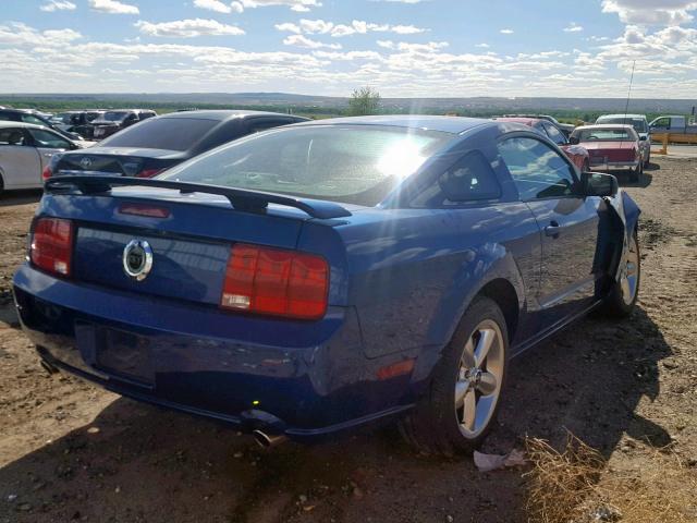 1ZVHT82H685166336 - 2008 FORD MUSTANG GT BLUE photo 4