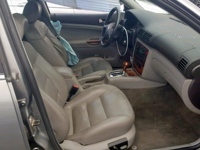 WVWTH63B94P148683 - 2004 VOLKSWAGEN PASSAT GLX Gümüş foto 5