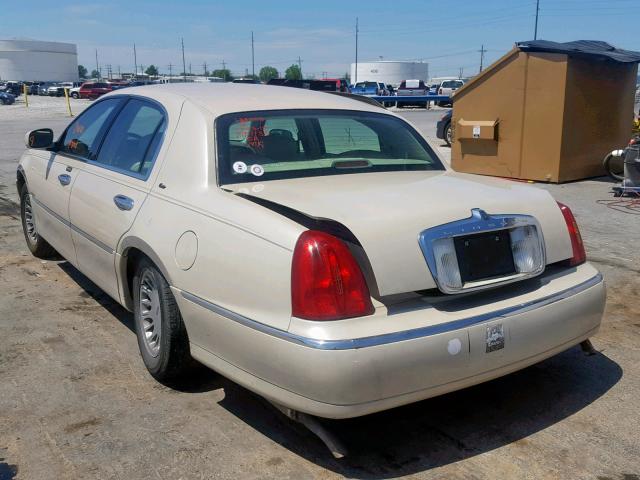 1LNHM83W11Y676641 - 2001 LINCOLN TOWN CAR C BEIGE photo 3