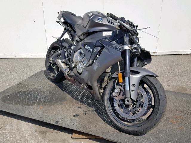 JYARN42Y9GA000582 - 2016 YAMAHA YZFR1S C GRAY photo 1