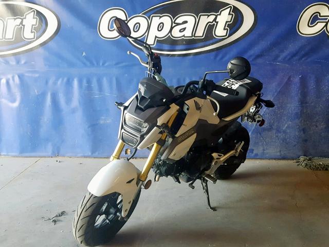 MLHJC6113H5204342 - 2017 HONDA GROM 125 WHITE photo 2