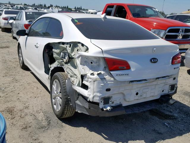 KNAFX6A83E5195709 - 2014 KIA FORTE EX WHITE photo 3