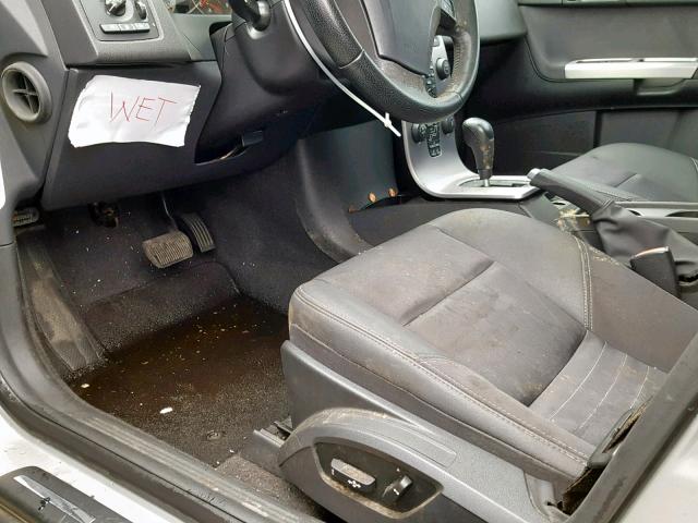 YV1MJ682652112668 - 2005 VOLVO V50 T5 SILVER photo 9