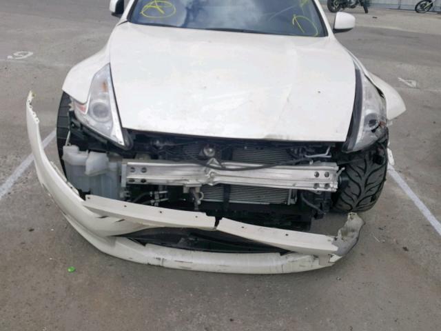 JN1AZ4EH8GM932470 - 2016 NISSAN 370Z BASE WHITE photo 9