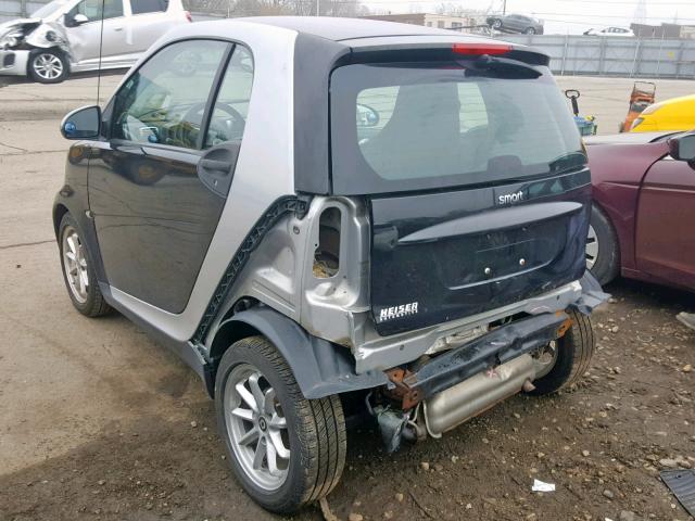 WMEEJ31X09K251121 - 2009 SMART FORTWO TWO TONE photo 3