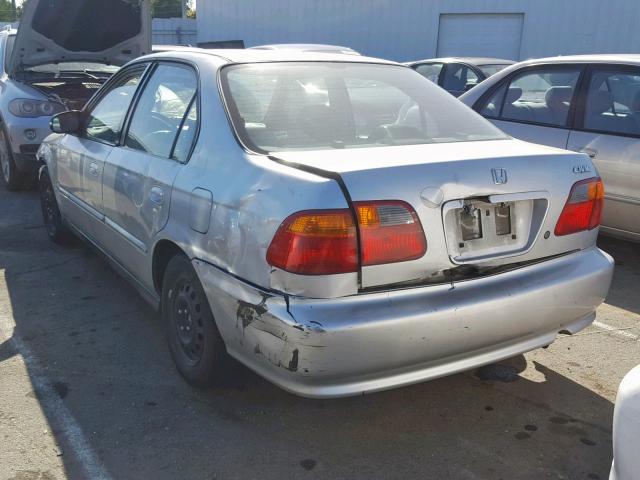 2HGEJ6619YH504819 - 2000 HONDA CIVIC BASE SILVER photo 3