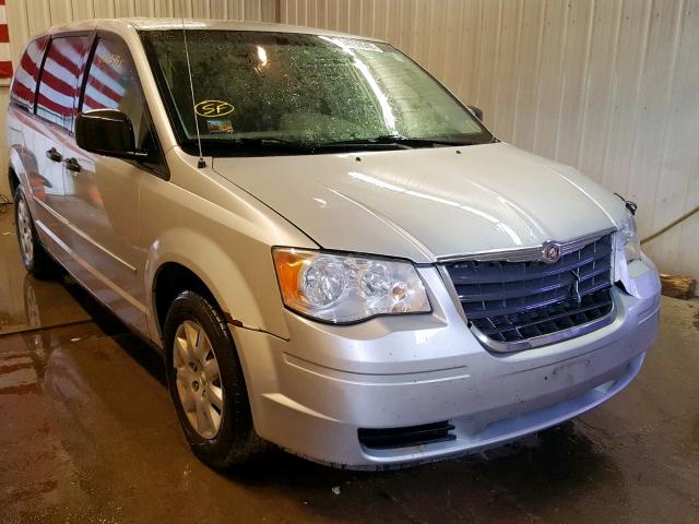 2A8HR44H38R656221 - 2008 CHRYSLER TOWN & COU SILVER photo 1