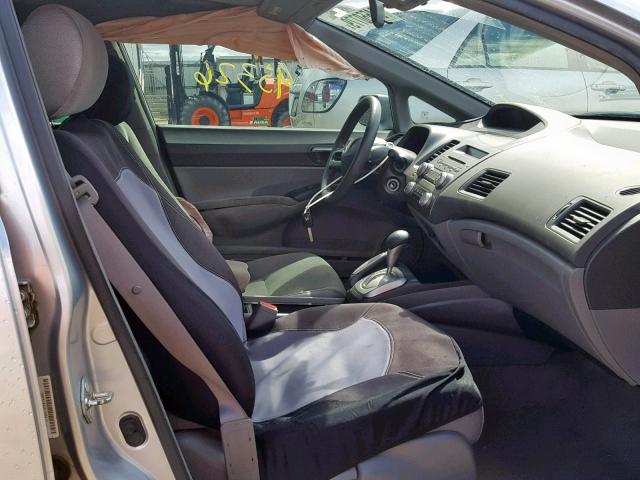 1HGFA16546L068813 - 2006 HONDA CIVIC LX SILVER photo 5