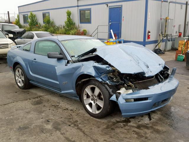 1ZVFT82H565213988 - 2006 FORD MUSTANG GT BLUE photo 1