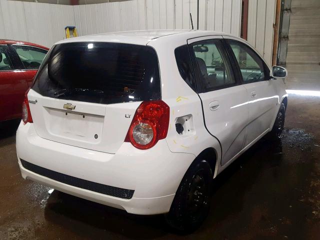 KL1TD66E49B623329 - 2009 CHEVROLET AVEO LS WHITE photo 4