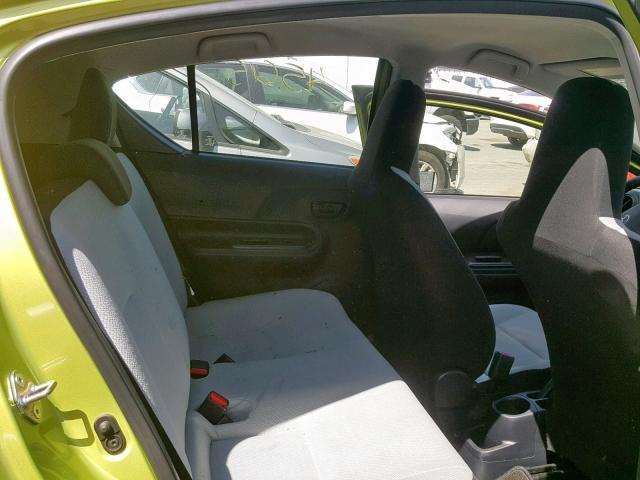 JTDKDTB30F1112645 - 2015 TOYOTA PRIUS C GREEN photo 6