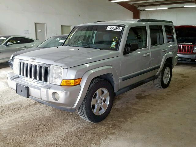 1J8HH48K08C162366 - 2008 JEEP COMMANDER SILVER photo 2