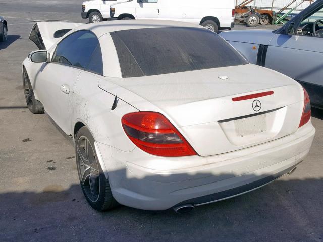 WDBWK56F66F109791 - 2006 MERCEDES-BENZ SLK 350 WHITE photo 3