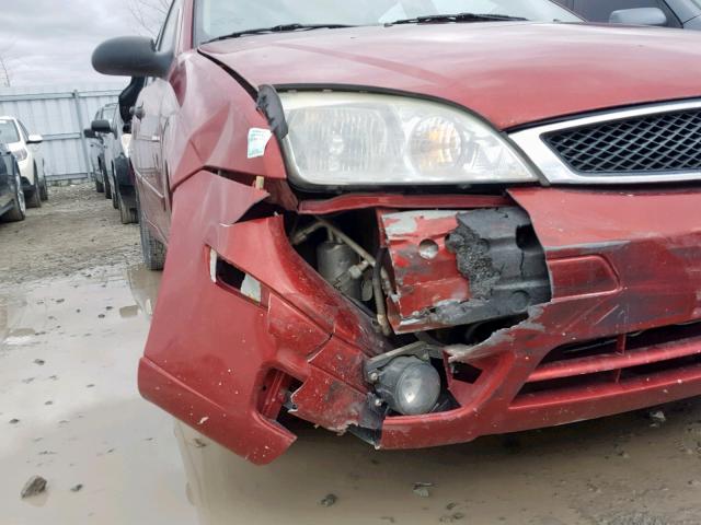 3FAFP37N55R154970 - 2005 FORD FOCUS ZX5 RED photo 9