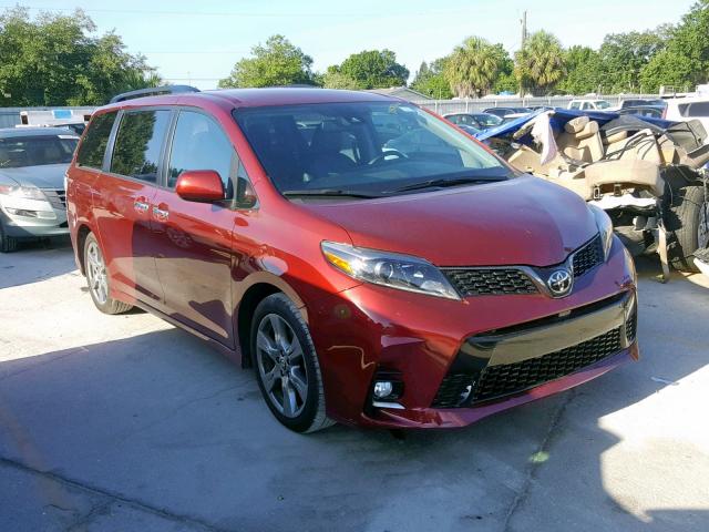 5TDXZ3DC8JS915896 - 2018 TOYOTA SIENNA SE RED photo 1