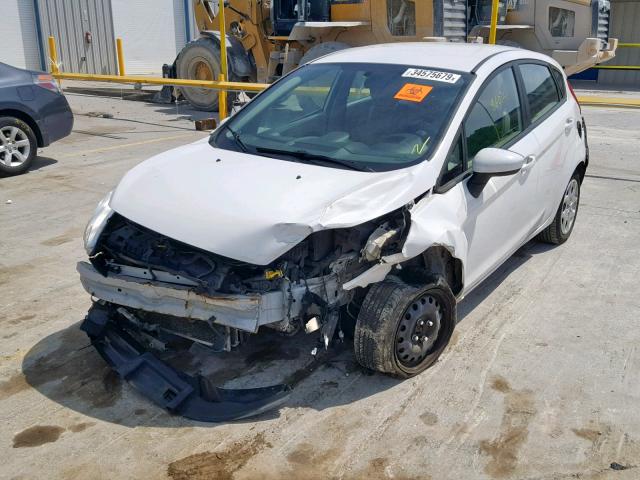 3FADP4TJ3DM215227 - 2013 FORD FIESTA S WHITE photo 2