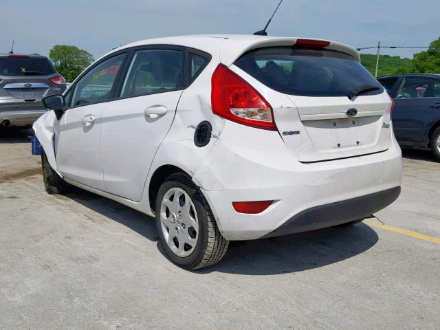 3FADP4TJ3DM215227 - 2013 FORD FIESTA S WHITE photo 3