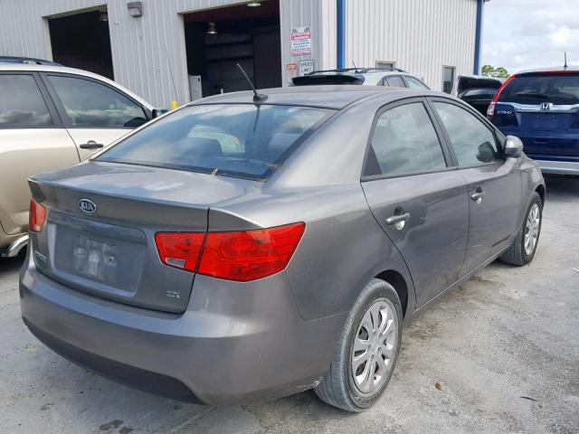 KNAFU4A23C5585909 - 2012 KIA FORTE EX GRAY photo 4