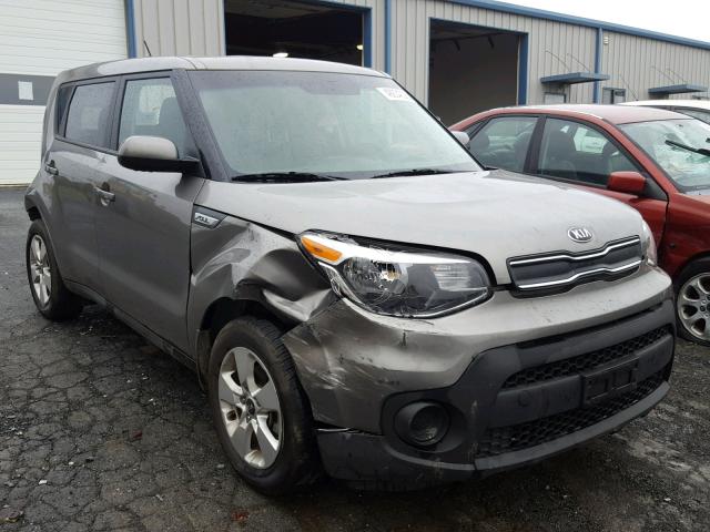 KNDJN2A28H7458387 - 2017 KIA SOUL GRAY photo 1