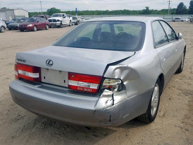 JT8BF28G7Y0271913 - 2000 LEXUS ES 300 SILVER photo 4