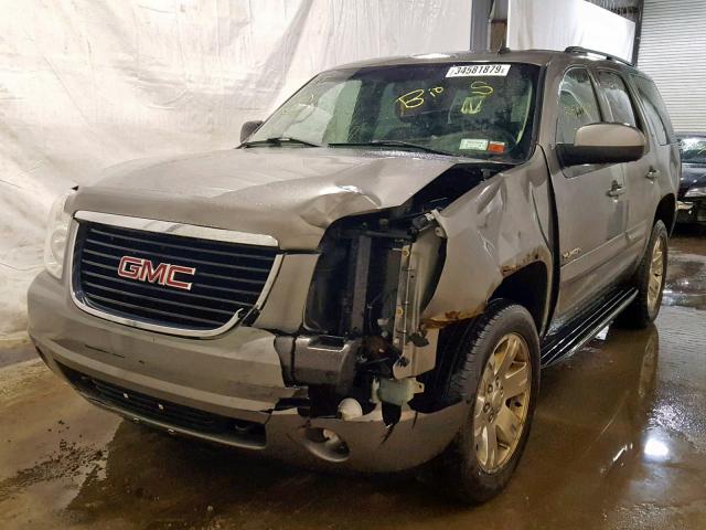 1GKFK13017J108075 - 2007 GMC YUKON GRAY photo 2