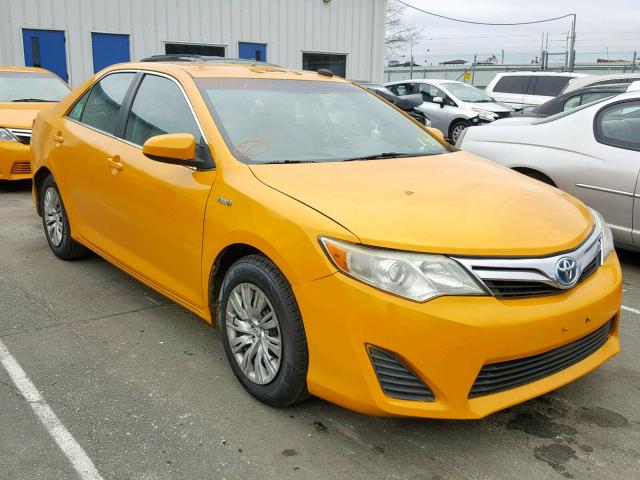 4T1BD1FK2EU100852 - 2014 TOYOTA CAMRY HYBR YELLOW photo 1