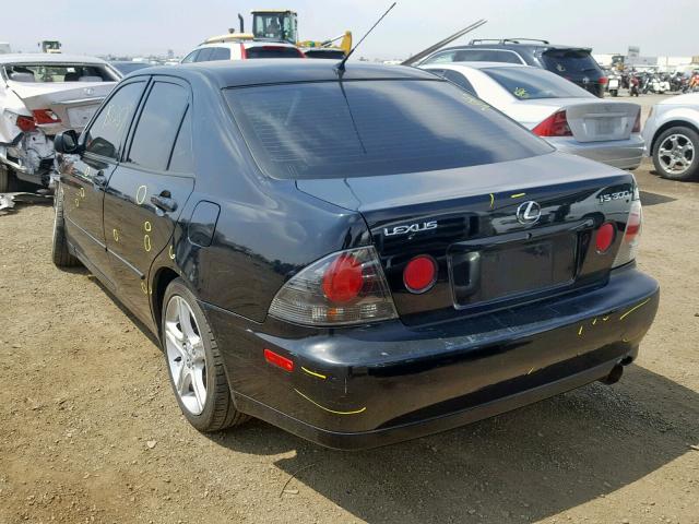 JTHBD192X20035041 - 2002 LEXUS IS 300 BLACK photo 3