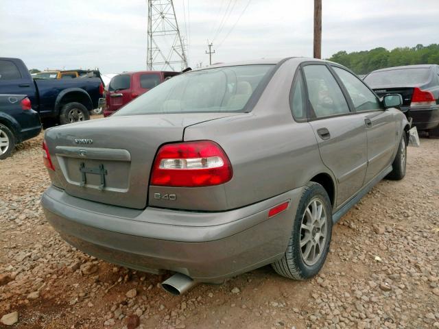 YV1VS27574F098731 - 2004 VOLVO S40 1.9T SILVER photo 4