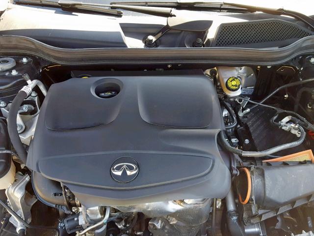 SJKCH5CP4JA045818 - 2018 INFINITI QX30 BASE BLACK photo 7