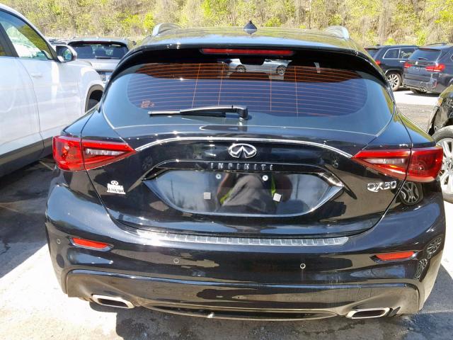 SJKCH5CP4JA045818 - 2018 INFINITI QX30 BASE BLACK photo 9