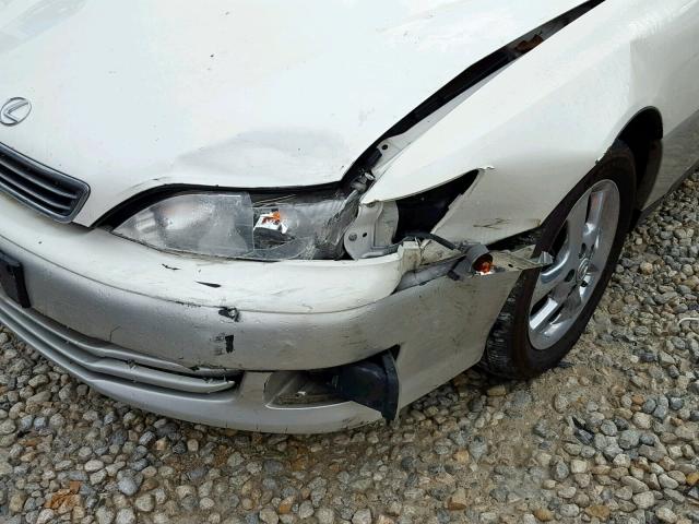 JT8BF28G4Y0265616 - 2000 LEXUS ES 300 WHITE photo 9