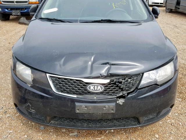 KNAFU4A2XC5492479 - 2012 KIA FORTE EX BLACK photo 9