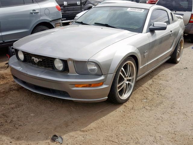 1ZVHT82H695119356 - 2009 FORD MUSTANG GT SILVER photo 2