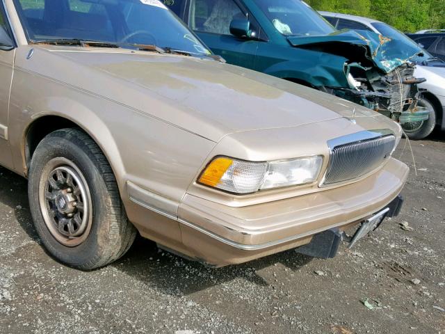 1G4AG55M6R6498817 - 1994 BUICK CENTURY SP TAN photo 9