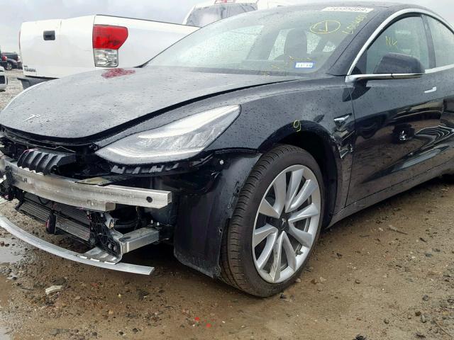 5YJ3E1EBXJF090551 - 2018 TESLA MODEL 3 BLACK photo 9