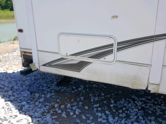 4YDF32226B2500289 - 2011 COUN CAMPER WHITE photo 9